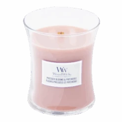 Woodwick Pressed Blooms & Patchouli Medium Candle - Geurkaars -Huisdecoratie woodwick pressed blooms patchouli medium candle geurkaars 2